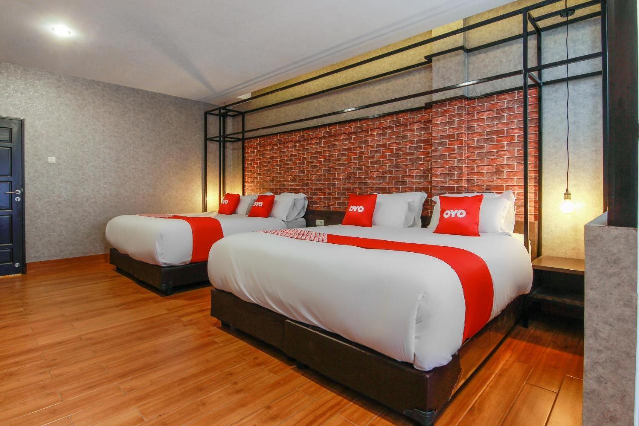 Capital O 3476 Millenium Inn Medan Exterior photo
